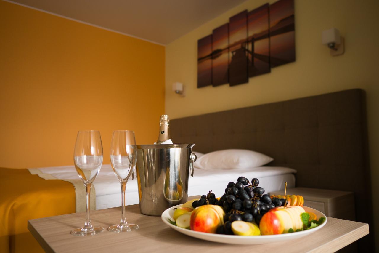Liivarand Hotel Narva-Joesuu Exterior photo